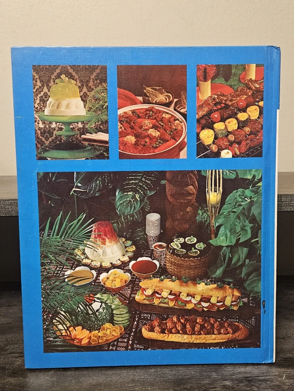 Vintage 1972 Family Circle Illustrated Library of Cooking Volume 6 Hardcover